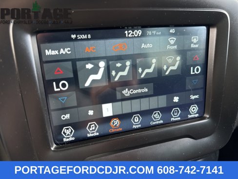 Used 2021 Jeep Renegade Latitude w/ Convenience Group image 20