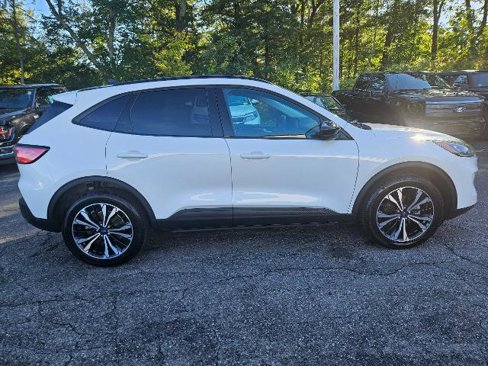 Certified 2022 Ford Escape SEL w/ SEL Stealth AWD Package image 4