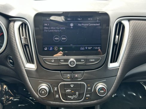 Used 2024 Chevrolet Malibu LS image 22
