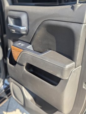 Used 2017 Chevrolet Silverado 1500 LTZ w/ Sport Package image 7