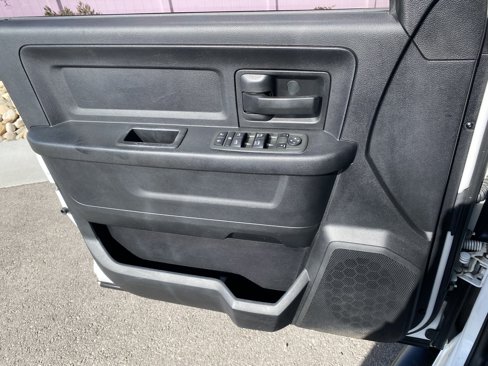 Used 2014 RAM 1500 ST w/ SXT Appearance Group image 17