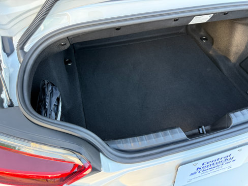 Used 2022 BMW Z4 M40i w/ Premium Package image 26