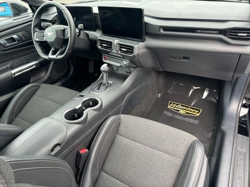 Used 2024 Ford Mustang Coupe image 18