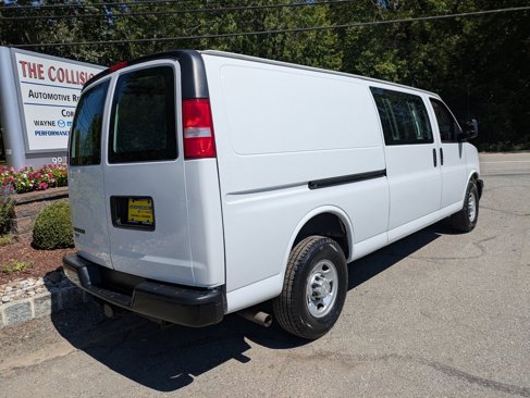 Used 2019 Chevrolet Express 2500 Extended w/ Enhanced Convenience Package image 4