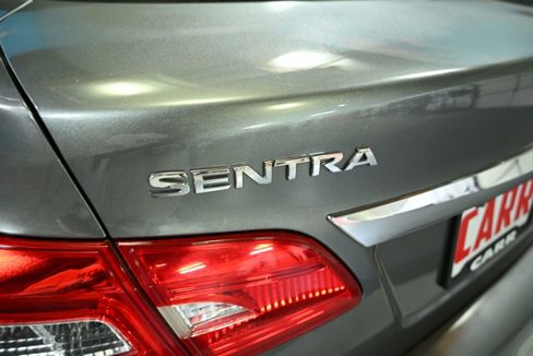 Used 2016 Nissan Sentra S image 14