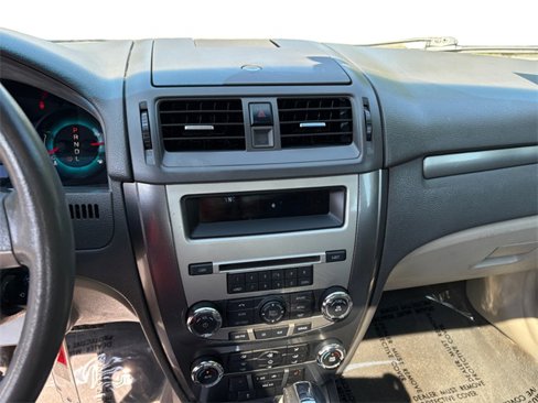 Used 2010 Ford Fusion SEL image 14