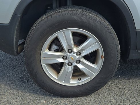 Used 2022 Chevrolet Trax LT w/ LT Convenience Package image 11