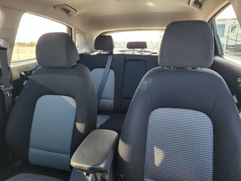 Used 2022 Hyundai Kona SE w/ Cargo Package image 16