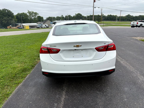 Used 2024 Chevrolet Malibu LT image 3