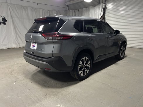 Used 2021 Nissan Rogue SV image 7