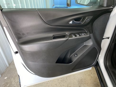 Used 2023 Chevrolet Equinox LT image 24