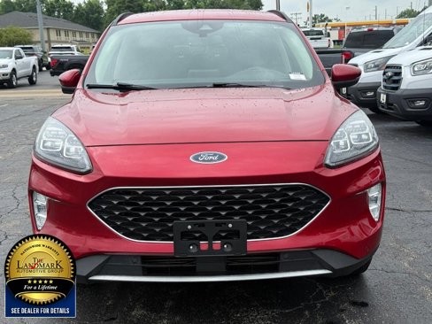 Used 2020 Ford Escape Titanium image 9