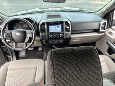 Used 2018 Ford F150 XLT w/ Equipment Group 302A Luxury image 16
