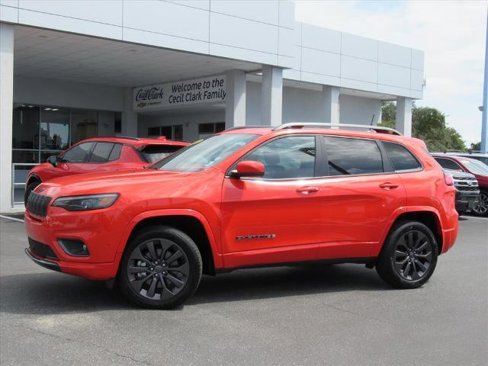Used 2021 Jeep Cherokee High Altitude image 2