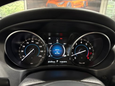 Used 2018 Jaguar XE Premium image 67