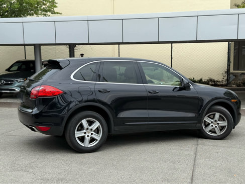 Used 2011 Porsche Cayenne image 3