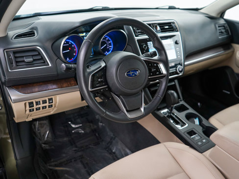 Used 2018 Subaru Outback 2.5i Limited image 17