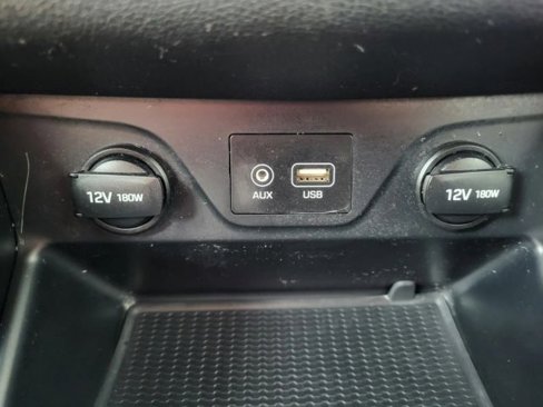 Used 2019 Hyundai Tucson SE image 34
