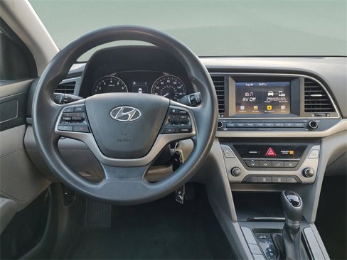 Used 2018 Hyundai Elantra SEL image 13