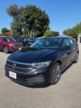 Used 2024 Volkswagen Jetta SE image 4