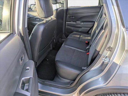 Used 2022 Mitsubishi Outlander Sport SE image 17