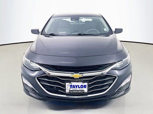 Used 2023 Chevrolet Malibu LT image 2