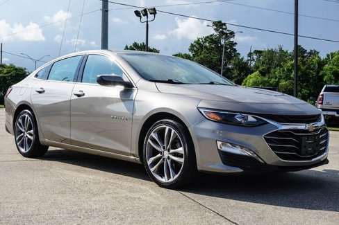 Used 2023 Chevrolet Malibu LT image 2