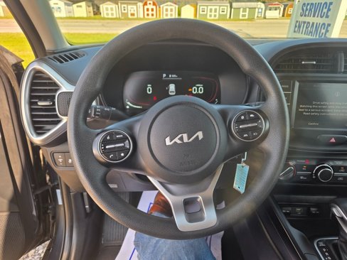 Used 2023 Kia Soul LX w/ Option Group 015 image 10
