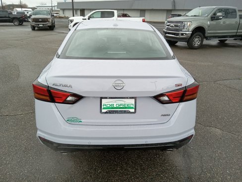 New 2024 Nissan Altima 2.5 SR w/ SR Premium Package image 6