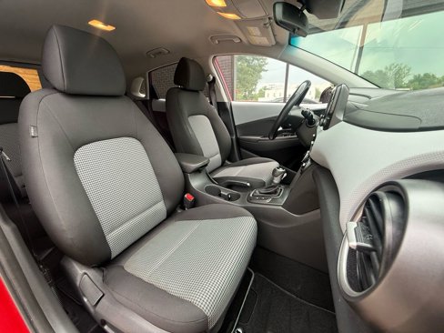 Used 2020 Hyundai Kona SEL image 4