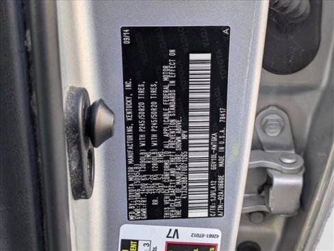 Used 2015 Toyota Venza XLE image 28