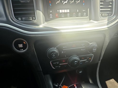 Used 2020 Dodge Charger SXT image 18