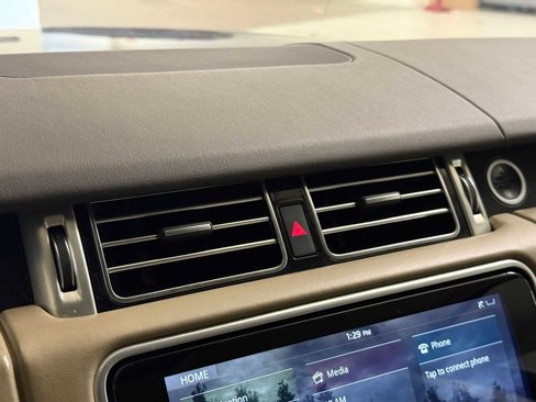 Used 2019 Land Rover Range Rover HSE image 34