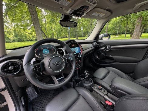Used 2022 MINI Cooper S w/ Premium Package image 10