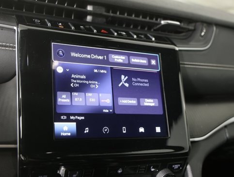 Used 2023 Jeep Grand Cherokee L Laredo image 18
