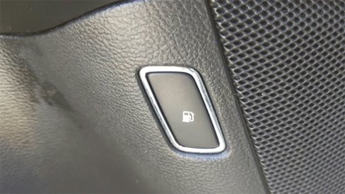 Used 2019 Ford Fusion SE image 18