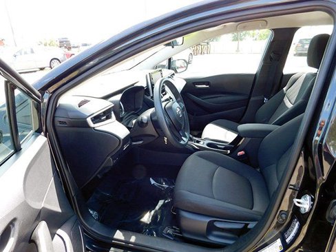 Used 2021 Toyota Corolla LE image 11