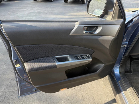Used 2011 Subaru Forester 2.5X Premium w/ All-Weather Pkg image 8