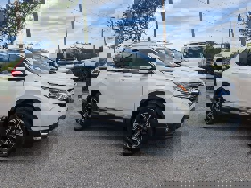 Used 2017 Honda CR-V Touring image 2