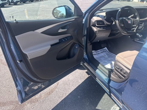 Certified 2024 Buick Envista Avenir image 9