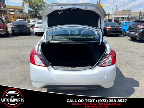Used 2017 Nissan Versa SV image 32