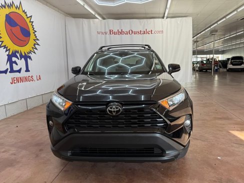 Used 2019 Toyota RAV4 XLE Premium image 3