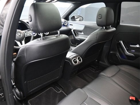 Used 2022 Mercedes-Benz A 220 image 12