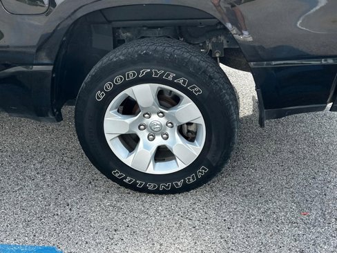 Used 2019 RAM 1500 Big Horn image 10