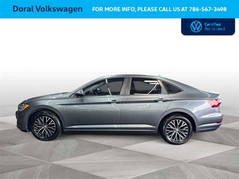 Certified 2020 Volkswagen Jetta SE w/ SE Cold Weather Package image 5