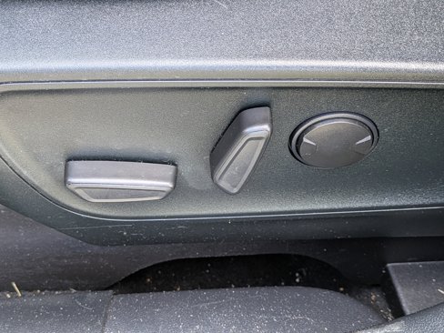 Used 2022 Ford Escape SEL image 18