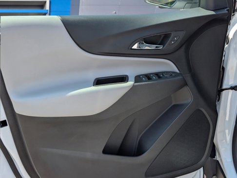 Certified 2024 Chevrolet Equinox LS w/ Driver Confidence II Package image 15