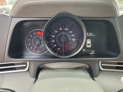 Used 2021 Hyundai Elantra SEL image 29