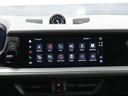Used 2024 Porsche Cayenne image 21