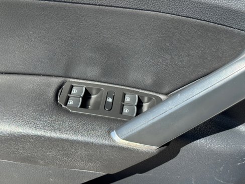 Used 2017 Volkswagen Passat 3.6 SE image 19